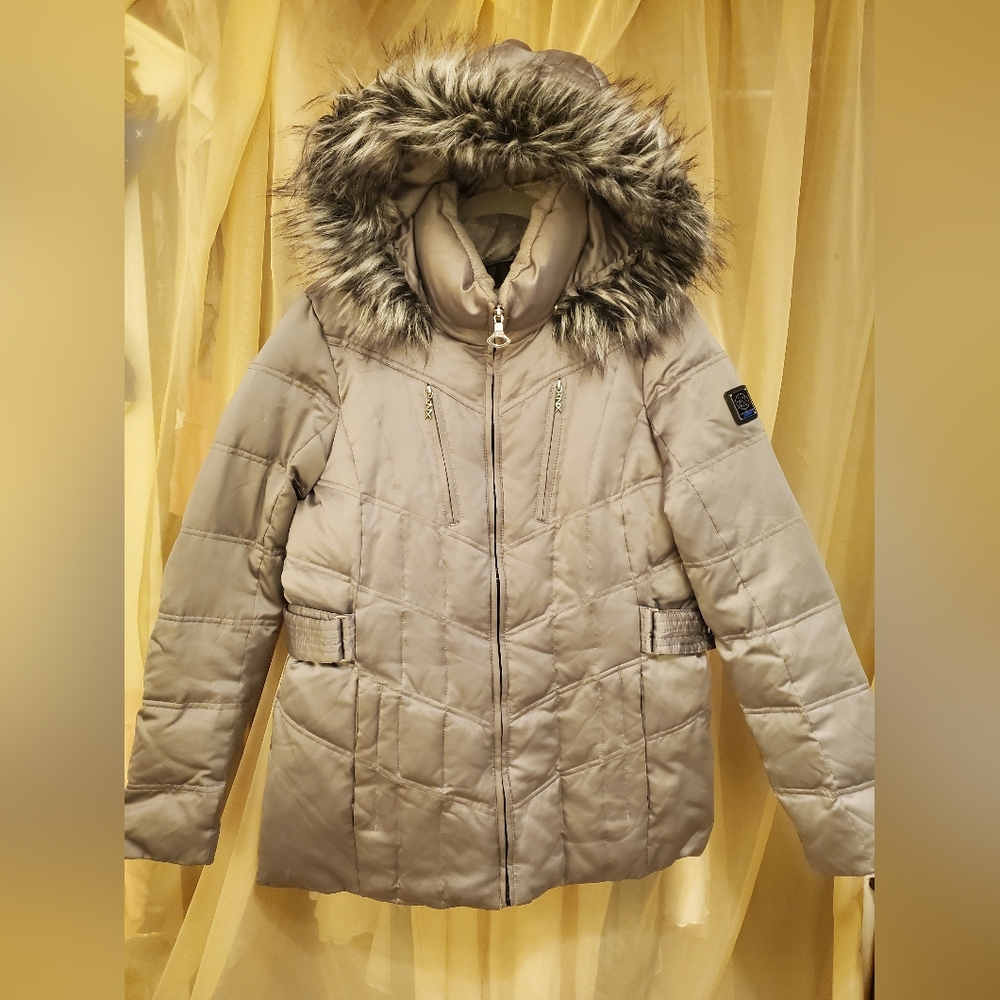 ZeroXposur Hooded Insulated Winter Coat - Metallic Silver w/ Faux Fur Hood, M